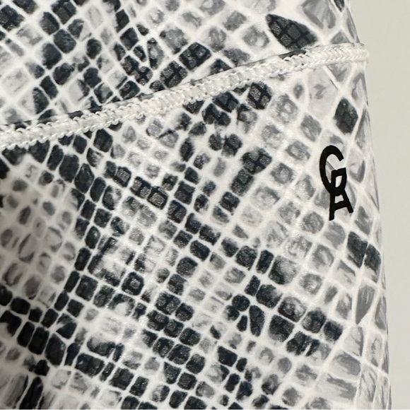 Good American Python Foil Zig Zag High Waisted Leggings - Picture 6 of 8